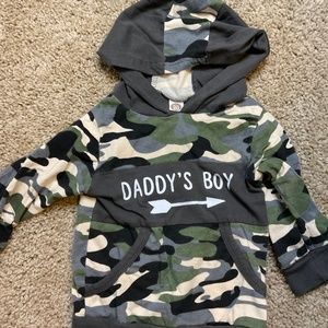 Daddy’s Boy Pull Over